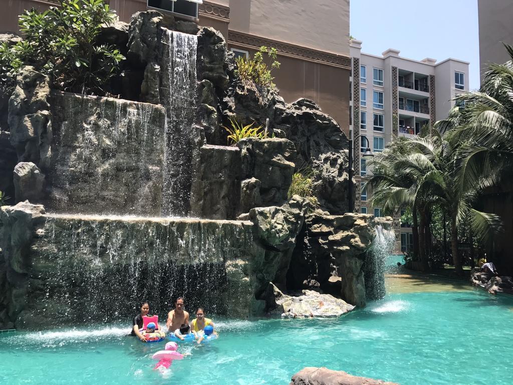 Atlantis Condo Resort Jomtian Pattaya Pantai Jomtien Bagian luar foto