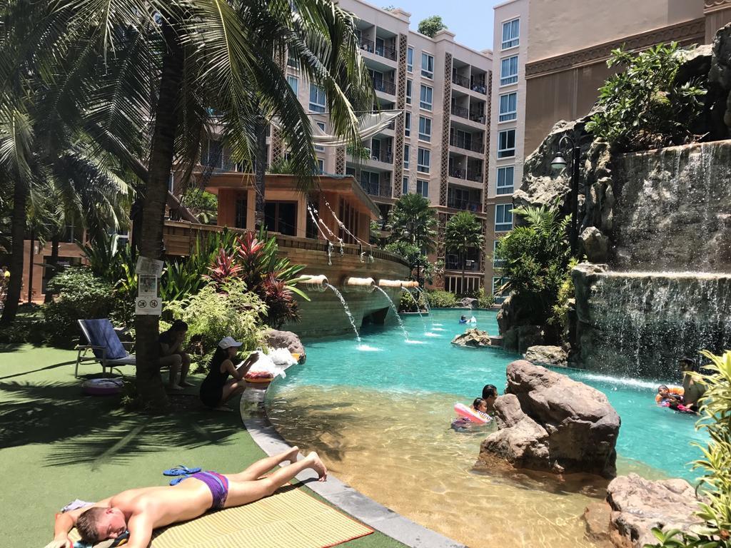 Atlantis Condo Resort Jomtian Pattaya Pantai Jomtien Bagian luar foto